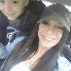 Meet your Posher, Corinne